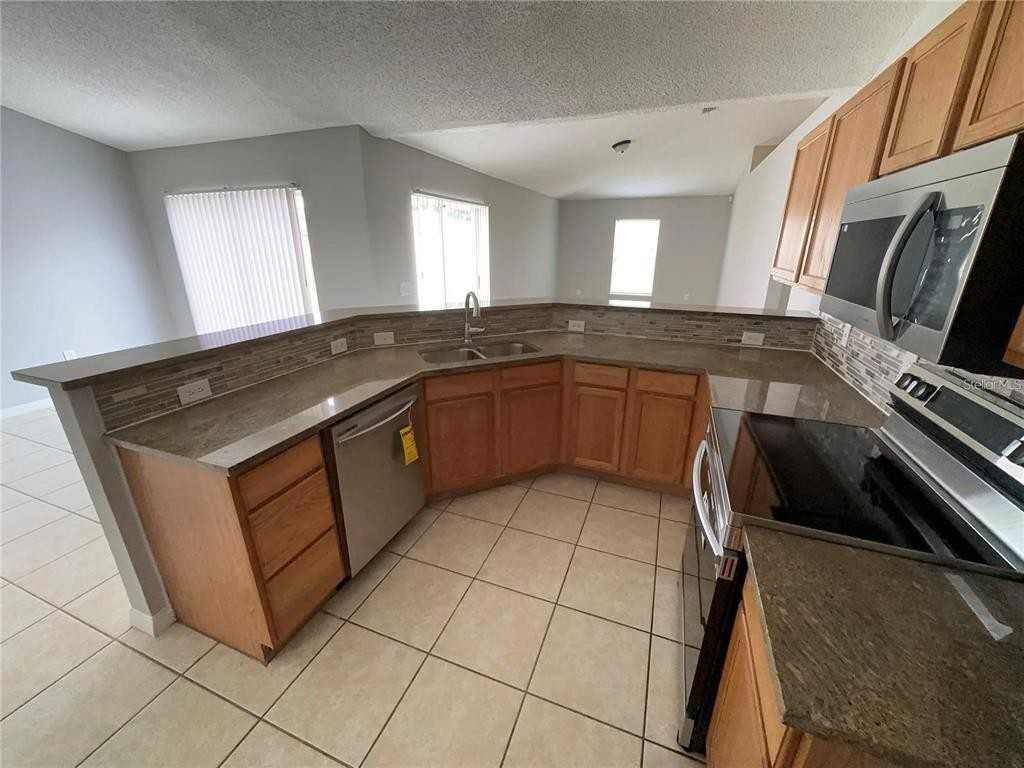 723 Parrot Ct #723 - Photo 6 of 28