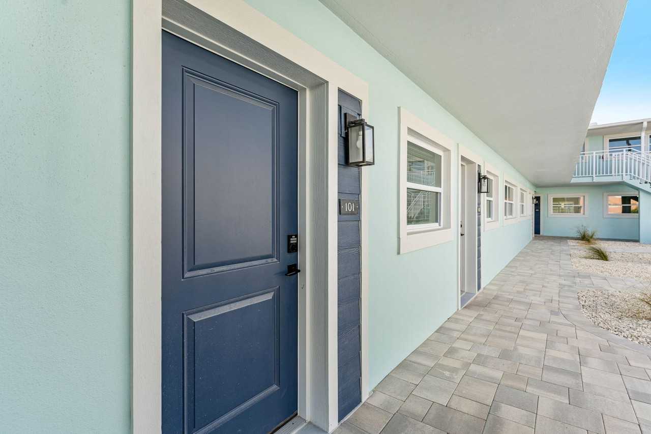 120 Central Rd #120-219 - Photo 6 of 12