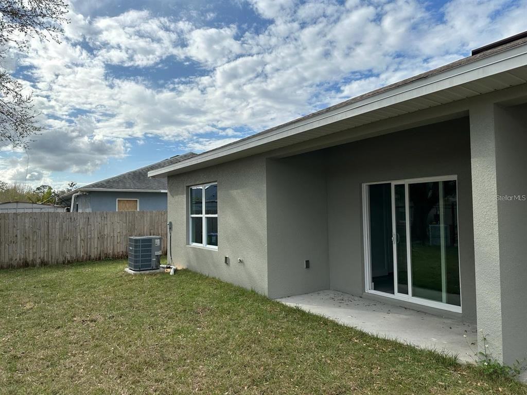 439 Albatross Ct #439B - Photo 3 of 13