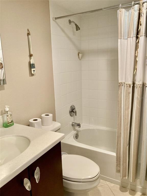 305 30th Ave W #305A212 - Photo 4 of 22