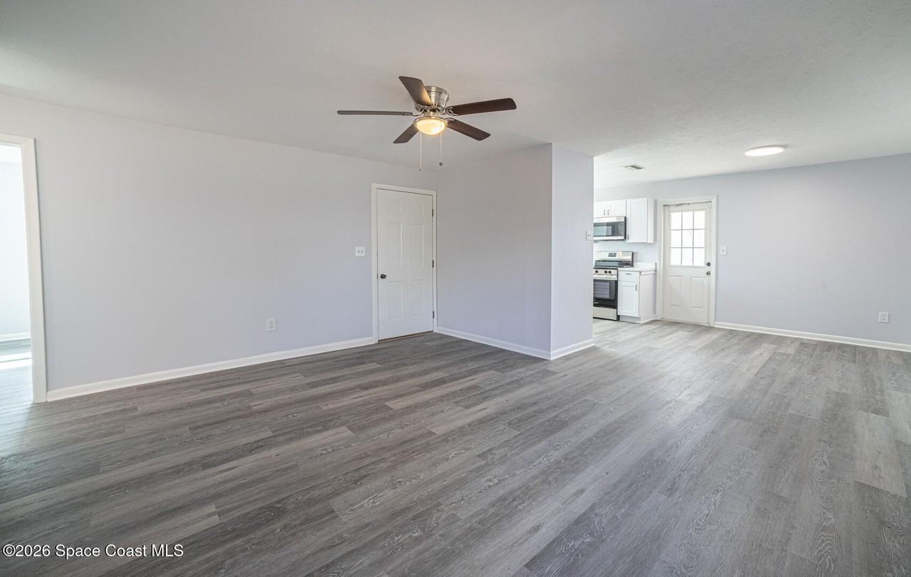 3332 Elder St #3332 - Photo 3 of 21