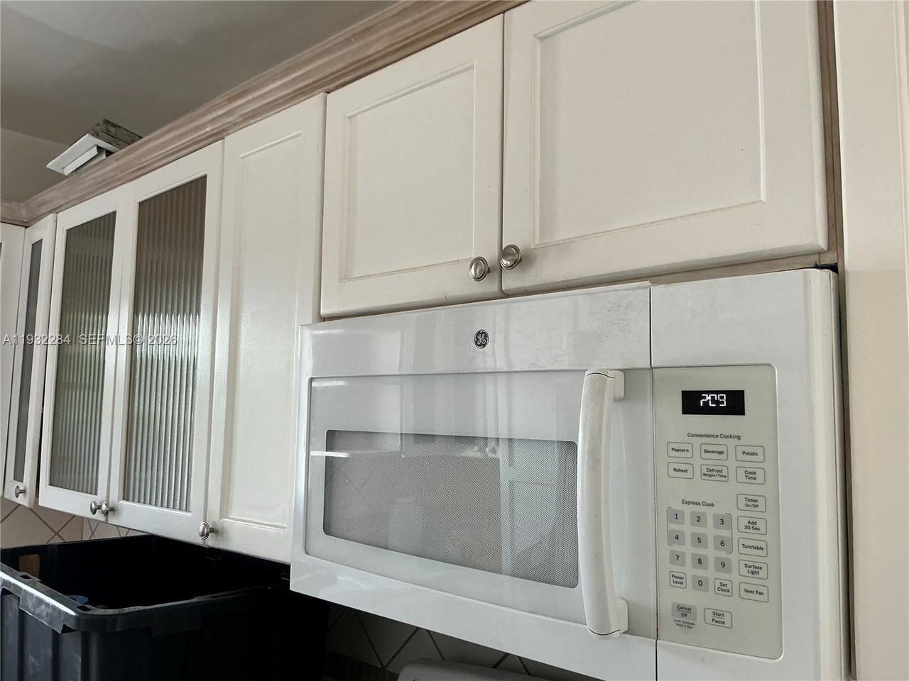 80 Park Dr #80-5 - Photo 2 of 11