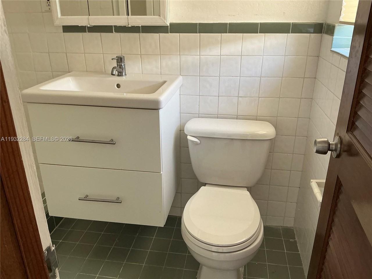 80 Park Dr #80-5 - Photo 3 of 11