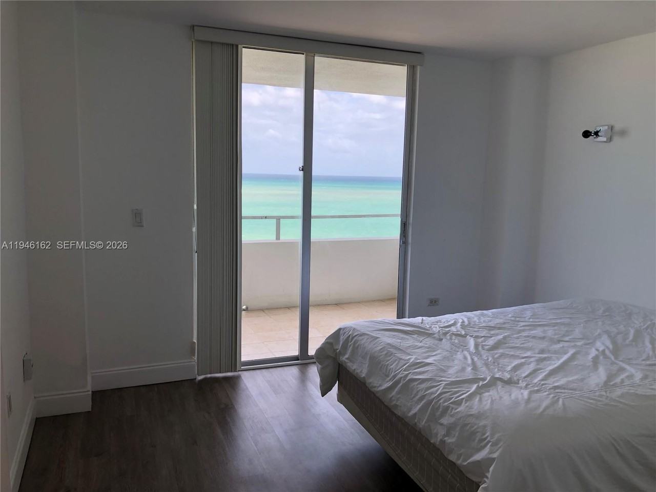 5555 Collins Ave #555514L - Photo 6 of 15