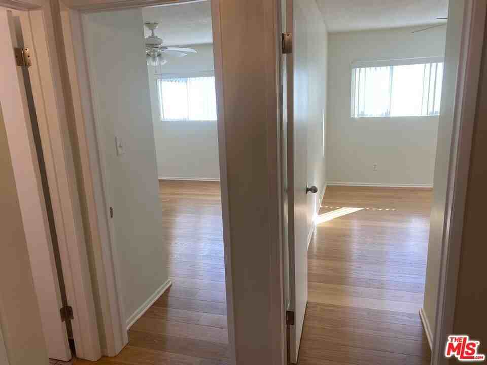 2423 4th St #2423-5 - Photo 4 of 23