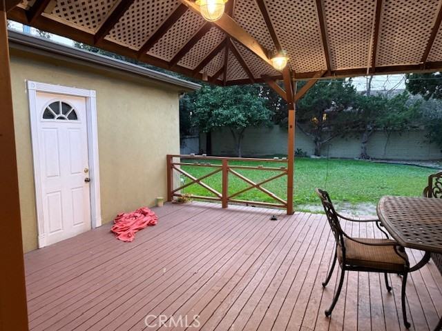 5851 Satsuma Ave #5851 - Photo 2 of 38