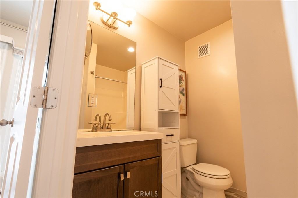 327 3rd St #327V - Photo 3 of 19