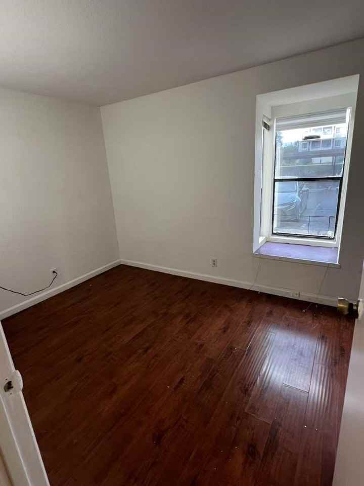 1391 Monument Blvd #1391-5 - Photo 2 of 13