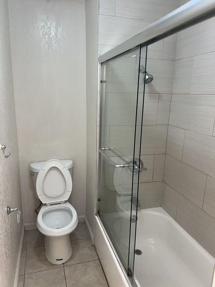 1391 Monument Blvd #1391-5 - Photo 4 of 13