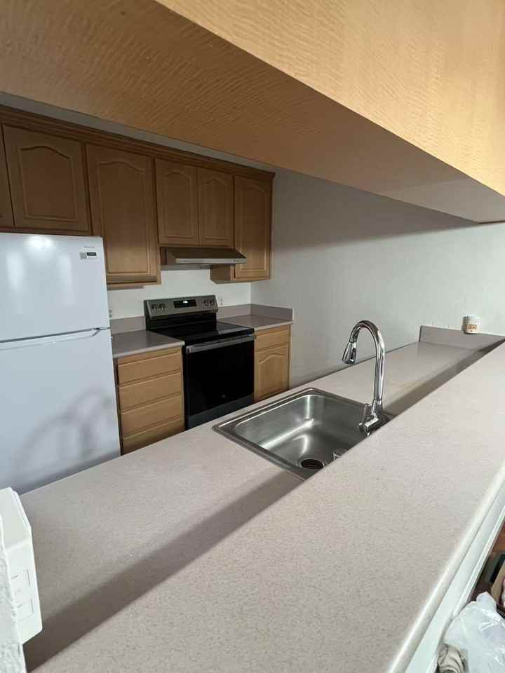 1391 Monument Blvd #1391-5 - Photo 5 of 13