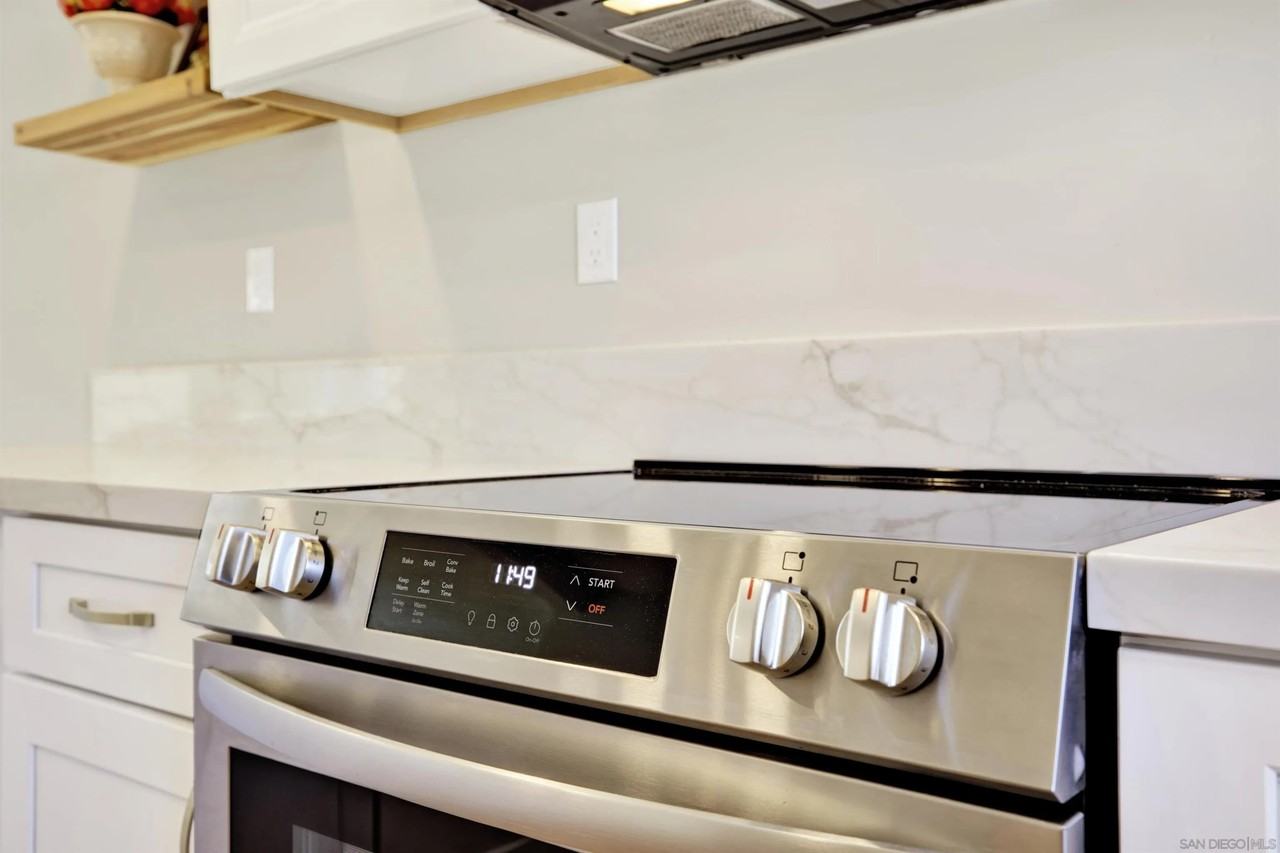 12650 Lakeshore Dr #12650-167 - Photo 3 of 50