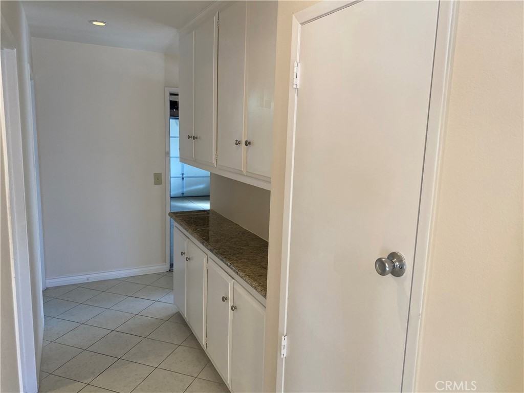 24 Woodpine Dr #24 - Photo 3 of 29