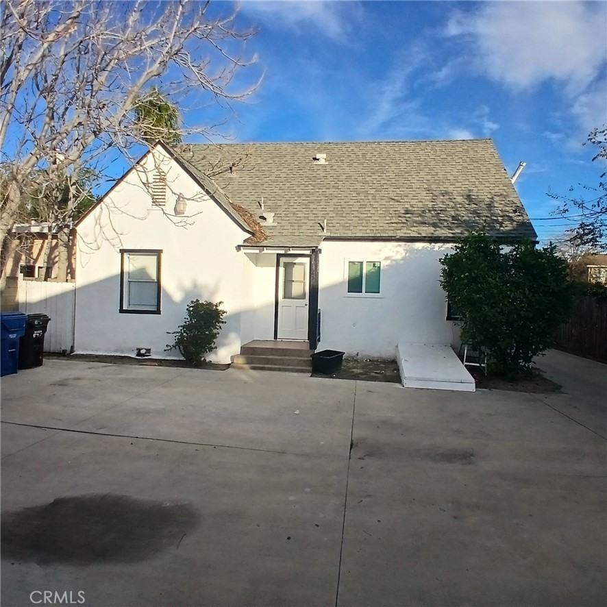 5715 Case Ave #5715 - Photo 3 of 27