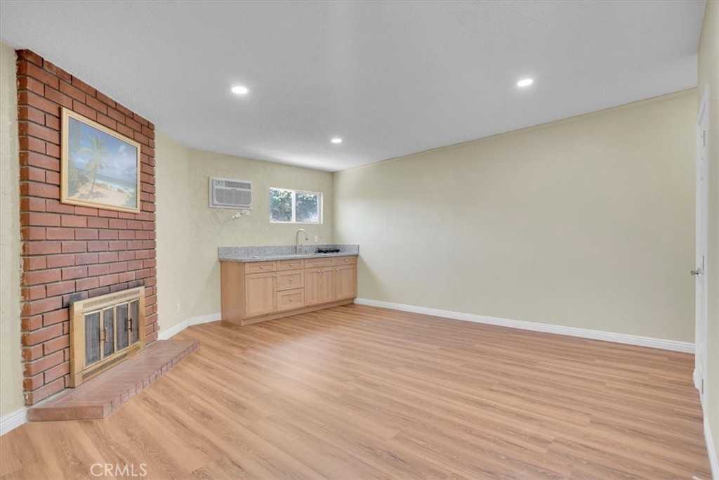 9241 Vicki Dr #9241 - Photo 4 of 11