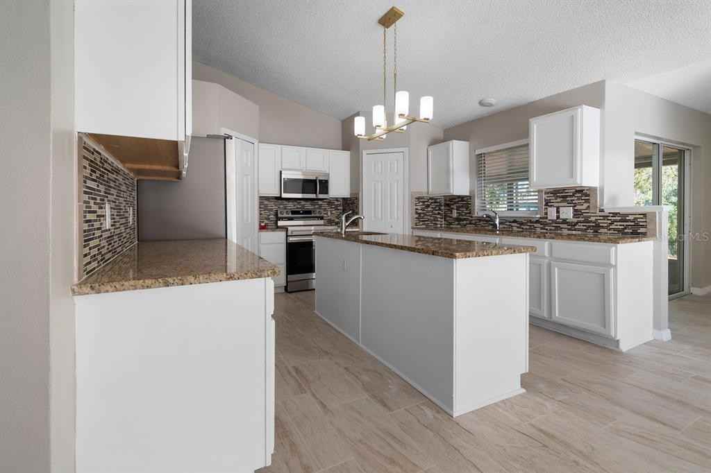 1699 Walker St Se #1699 - Photo 3 of 40