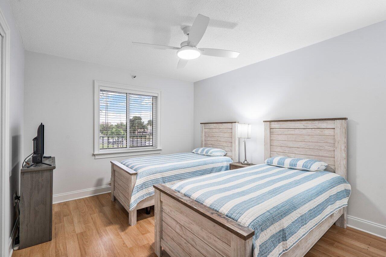 275 Palm Ave #275C206 - Photo 3 of 25