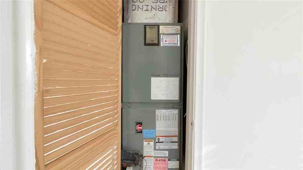 709 Se 15th St #709-1 - Photo 6 of 32