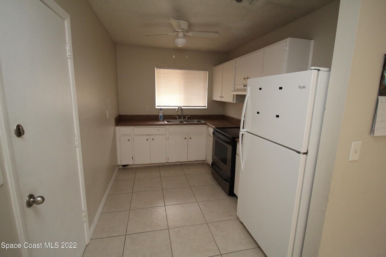 992 Sable Cir Se #992 - Photo 3 of 8