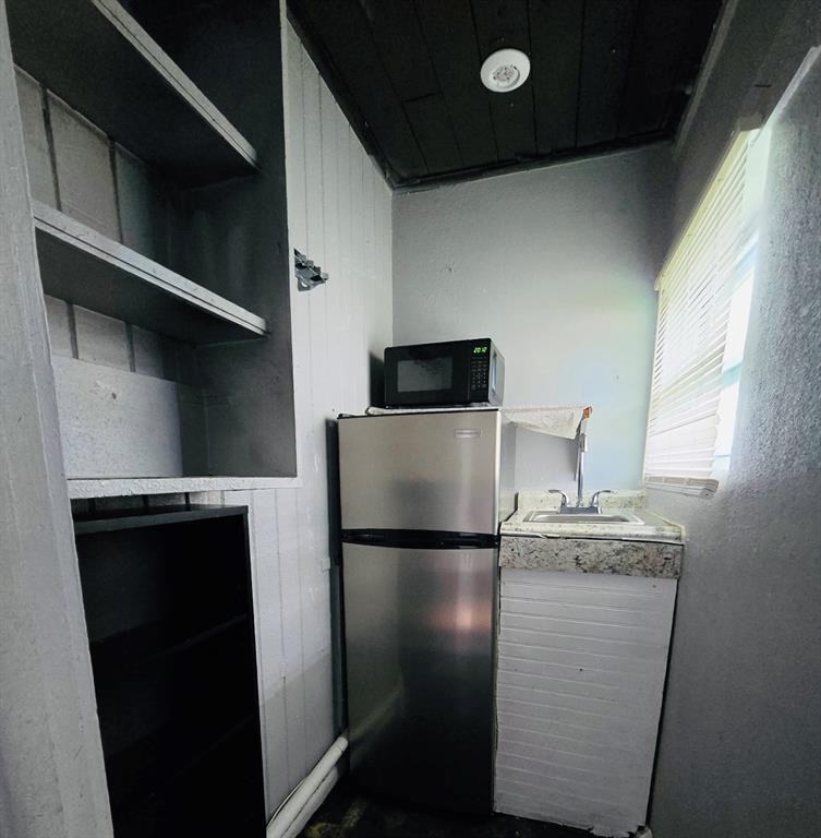 8010 Southeast Us Highway #80102A - Photo 6 of 8