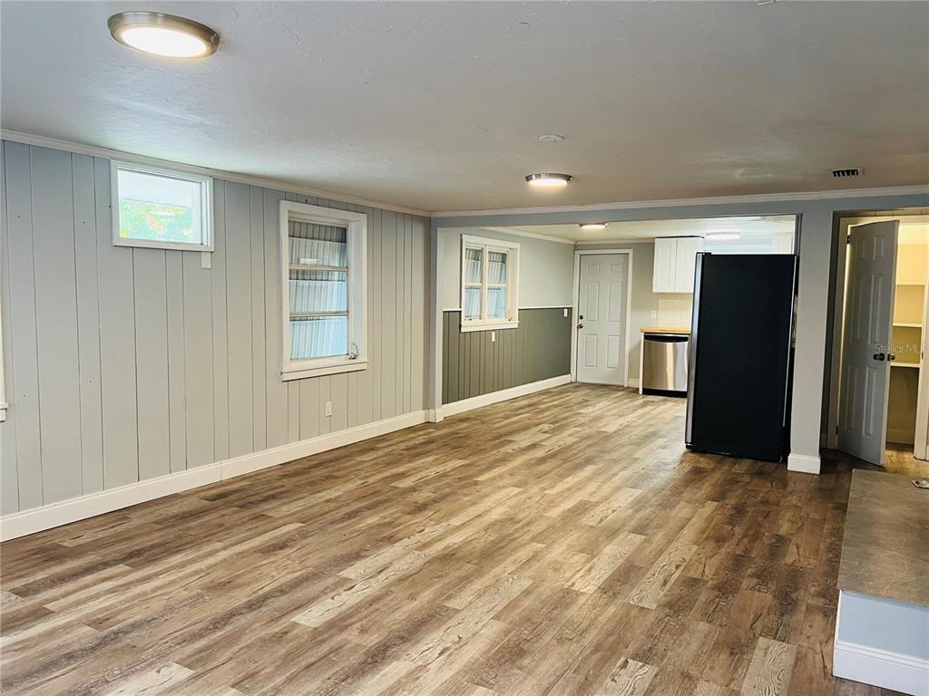 501 25th Ave W #501 - Photo 4 of 30