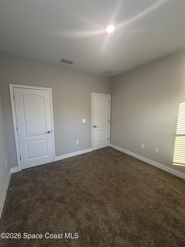 893 Altura Ave Se #893 - Photo 4 of 13