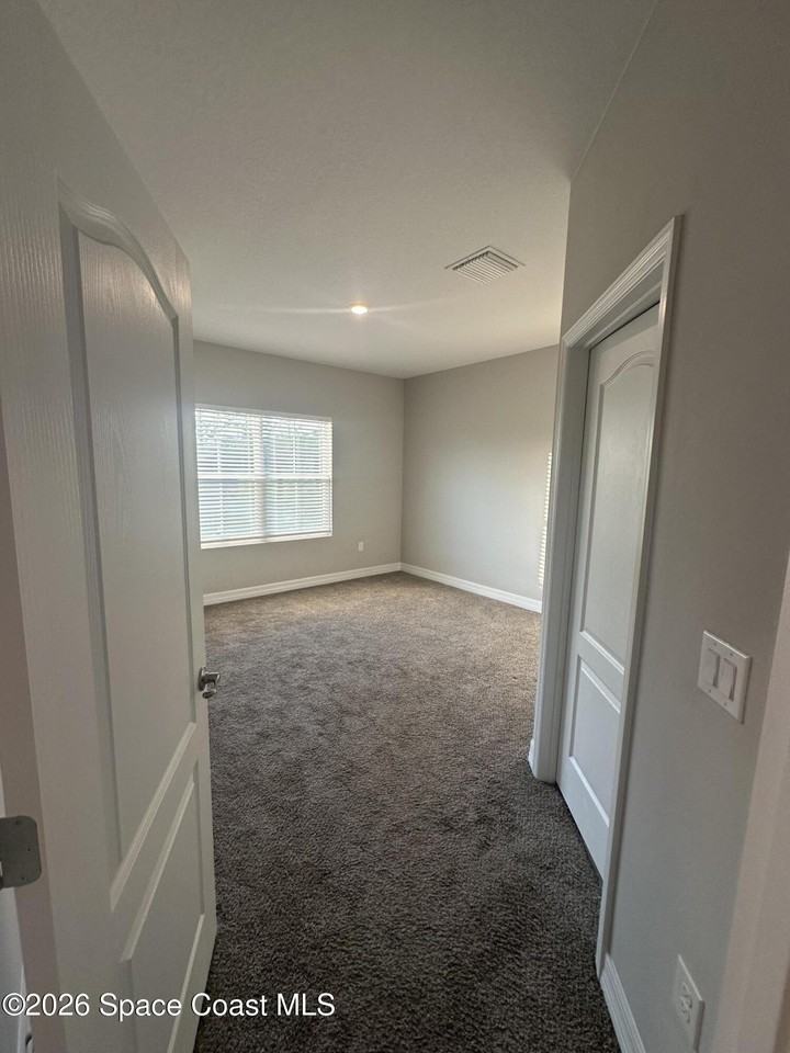 893 Altura Ave Se #893 - Photo 5 of 13