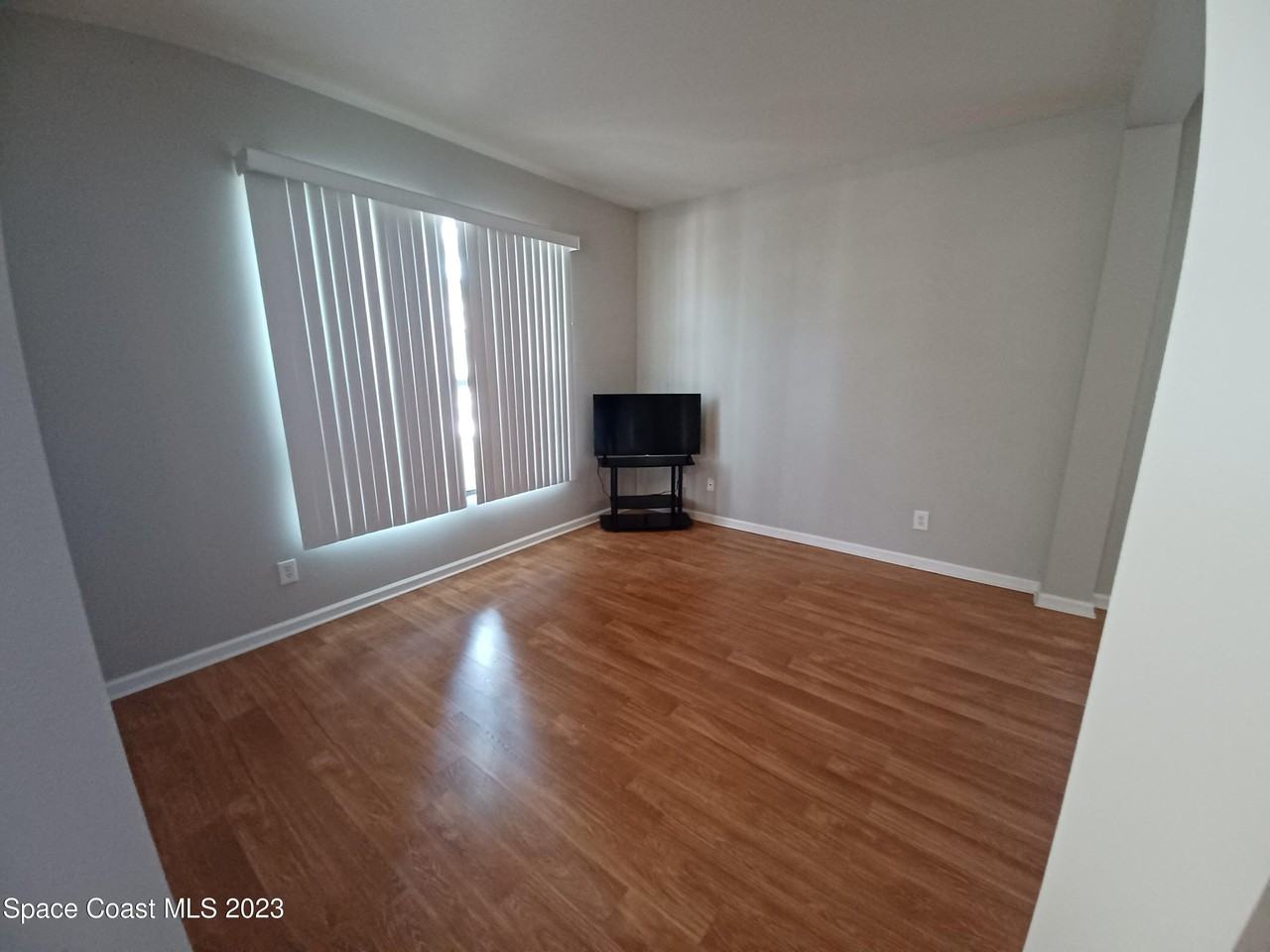 402 Breckenridge Cir Se #402 - Photo 6 of 13