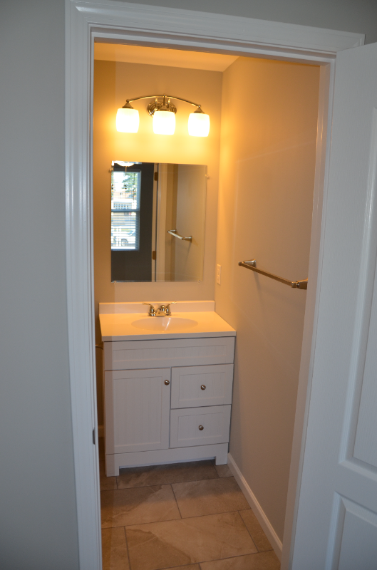 1565 14th Ave Ne #A - Photo 3 of 20