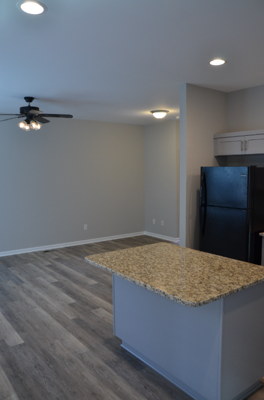 1565 14th Ave Ne #A - Photo 4 of 20