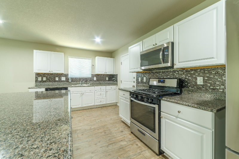 10126 Relic Oaks - Photo 5 of 20