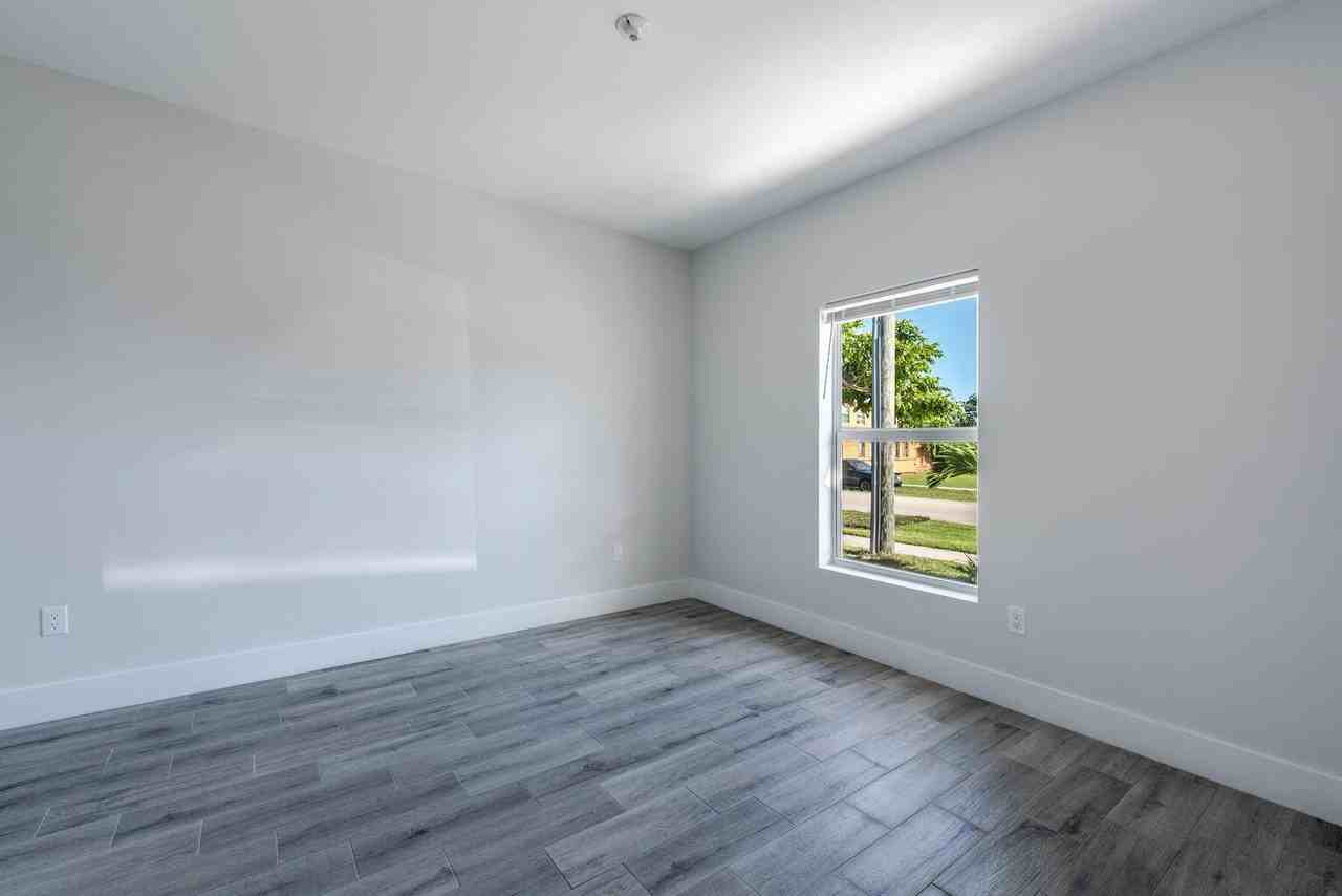 1119 Osceola Dr #1119 - Photo 5 of 24