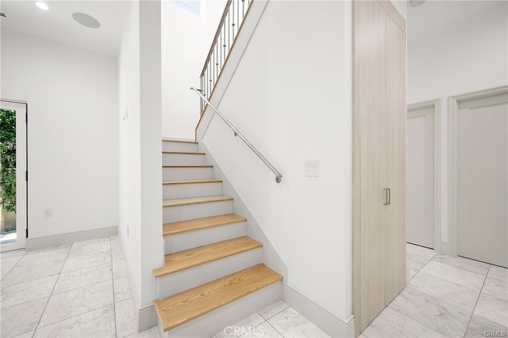 13908 Collins St #13908 - Photo 3 of 27