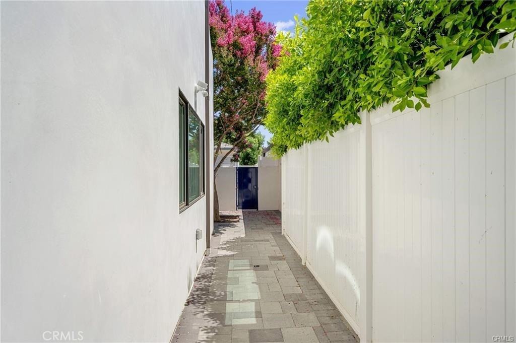 13908 Collins St #13908 - Photo 5 of 27