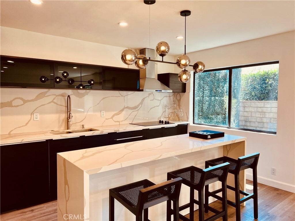 7046 De Celis Pl #7046-5 - Photo 3 of 7