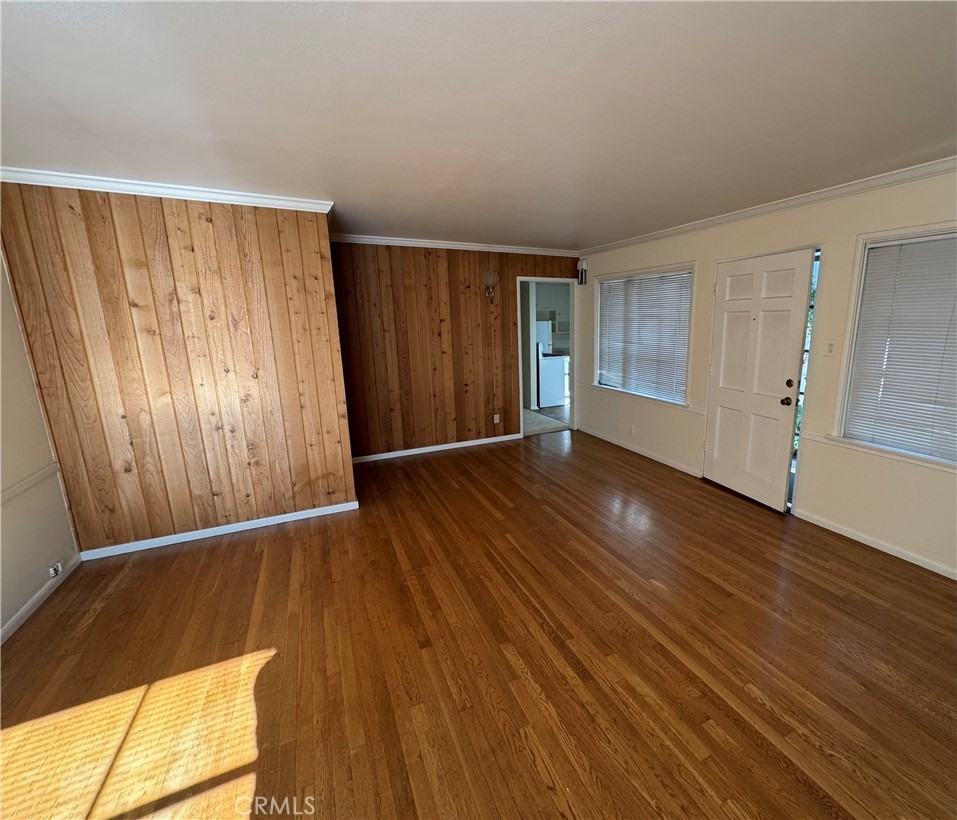 569 Blumont St #569 - Photo 5 of 28