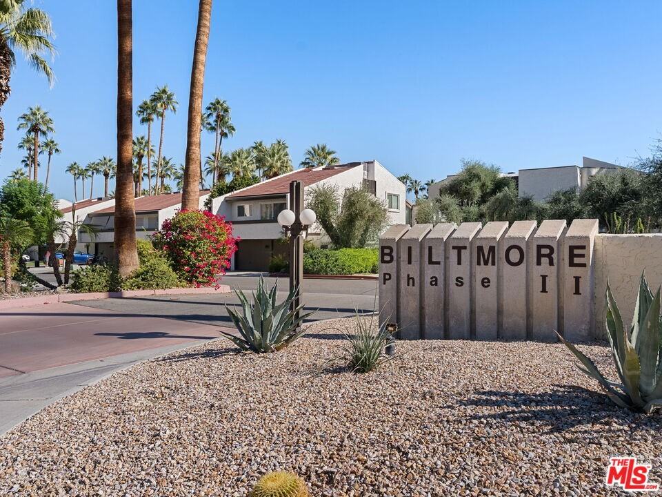 Cameo Dr #1472 - Photo 6 of 28