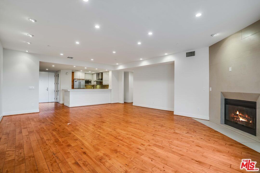 1517 S Bentley Ave #1517-204 - Photo 6 of 15