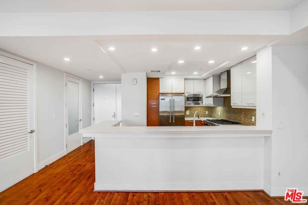 1517 S Bentley Ave #1517-204 - Photo 7 of 15