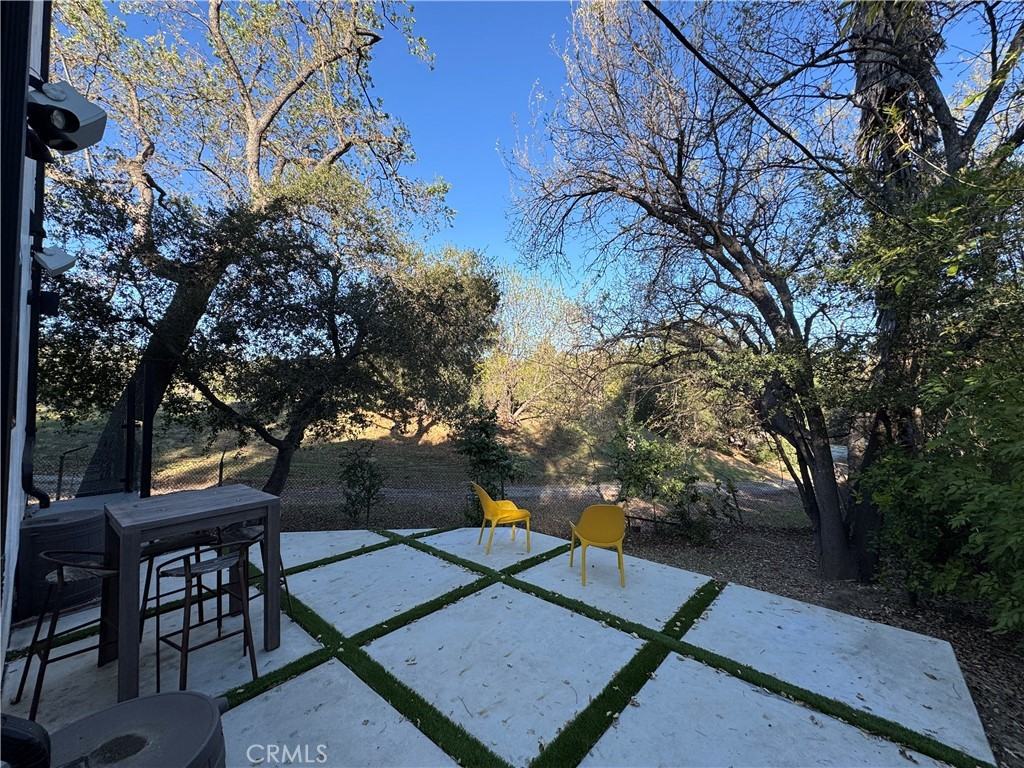 22155 Mulholland Dr #22155 - Photo 3 of 37