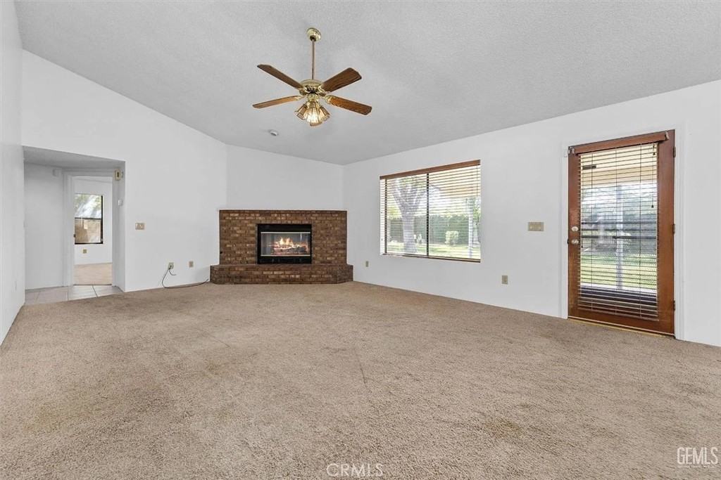 5413 Valleybrook Dr #5413 - Photo 7 of 19