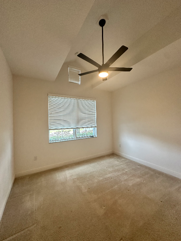 16128 Mead St - Photo 3 of 31