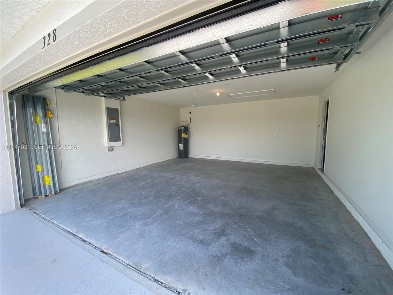 328 Ne 21st St #328 - Photo 5 of 6