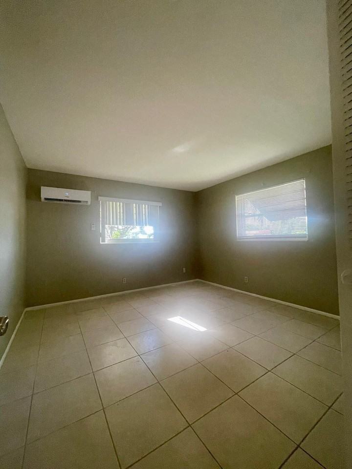 1480 E Sample Rd #1480-101 - Photo 3 of 10