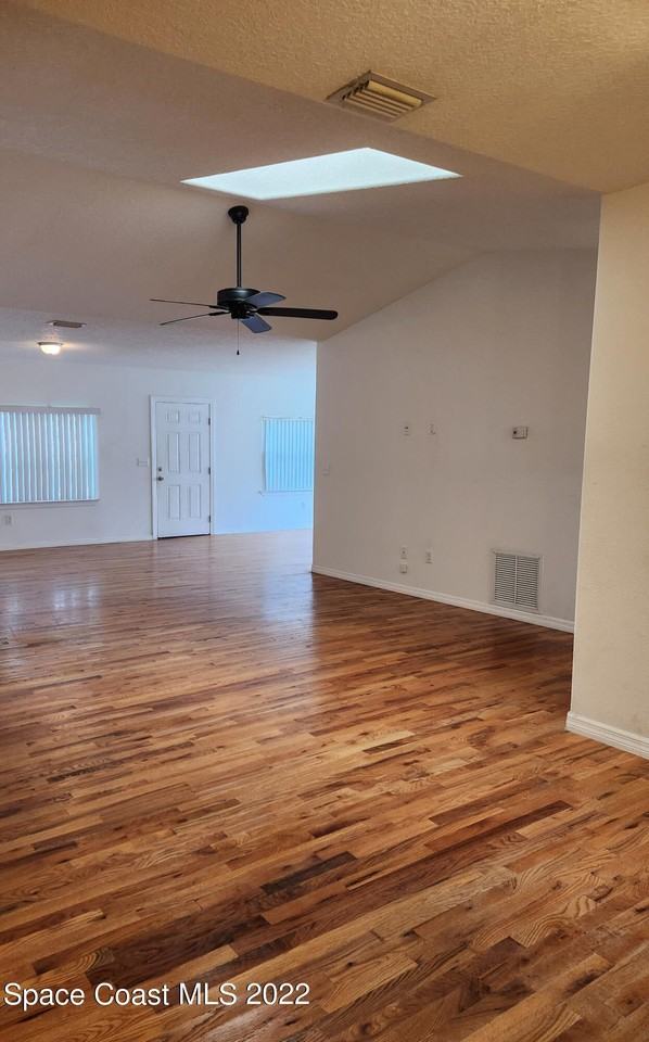 1460 S Atlantic Ave #1460A - Photo 5 of 17