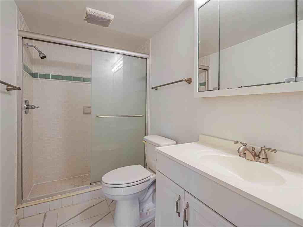 1901 Indian River Blvd #1901102B - Photo 2 of 24