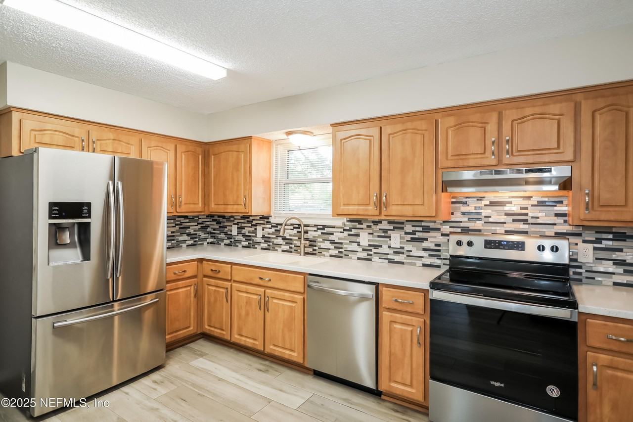 2158 Center Way #2158 - Photo 4 of 15