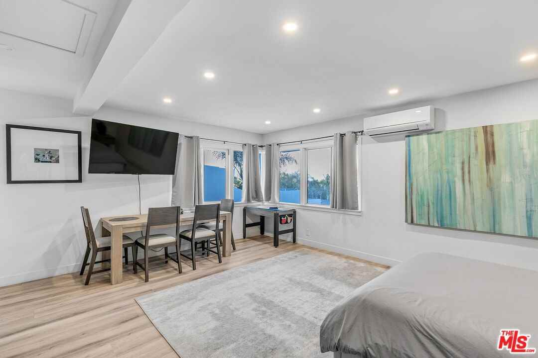 3937 Kentucky Dr #3937