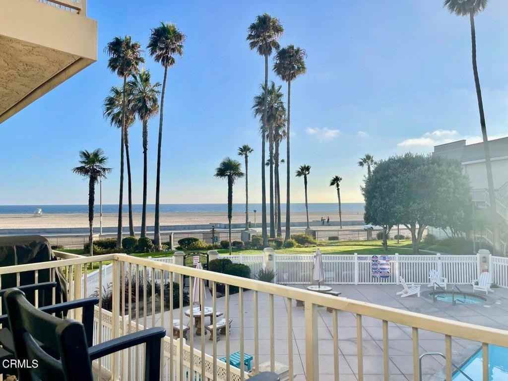 328 E Surfside Dr #328 - Photo 6 of 33