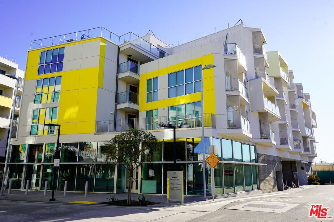 2929 Pennsylvania Ave #2929-353 - Photo 5 of 8