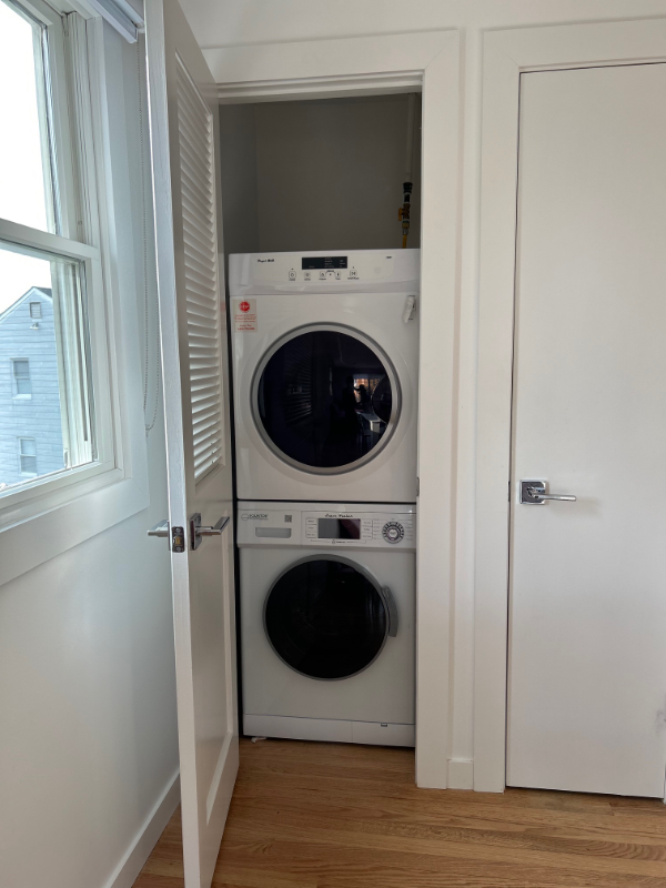 39 Cedar Ave #B - Photo 6 of 7